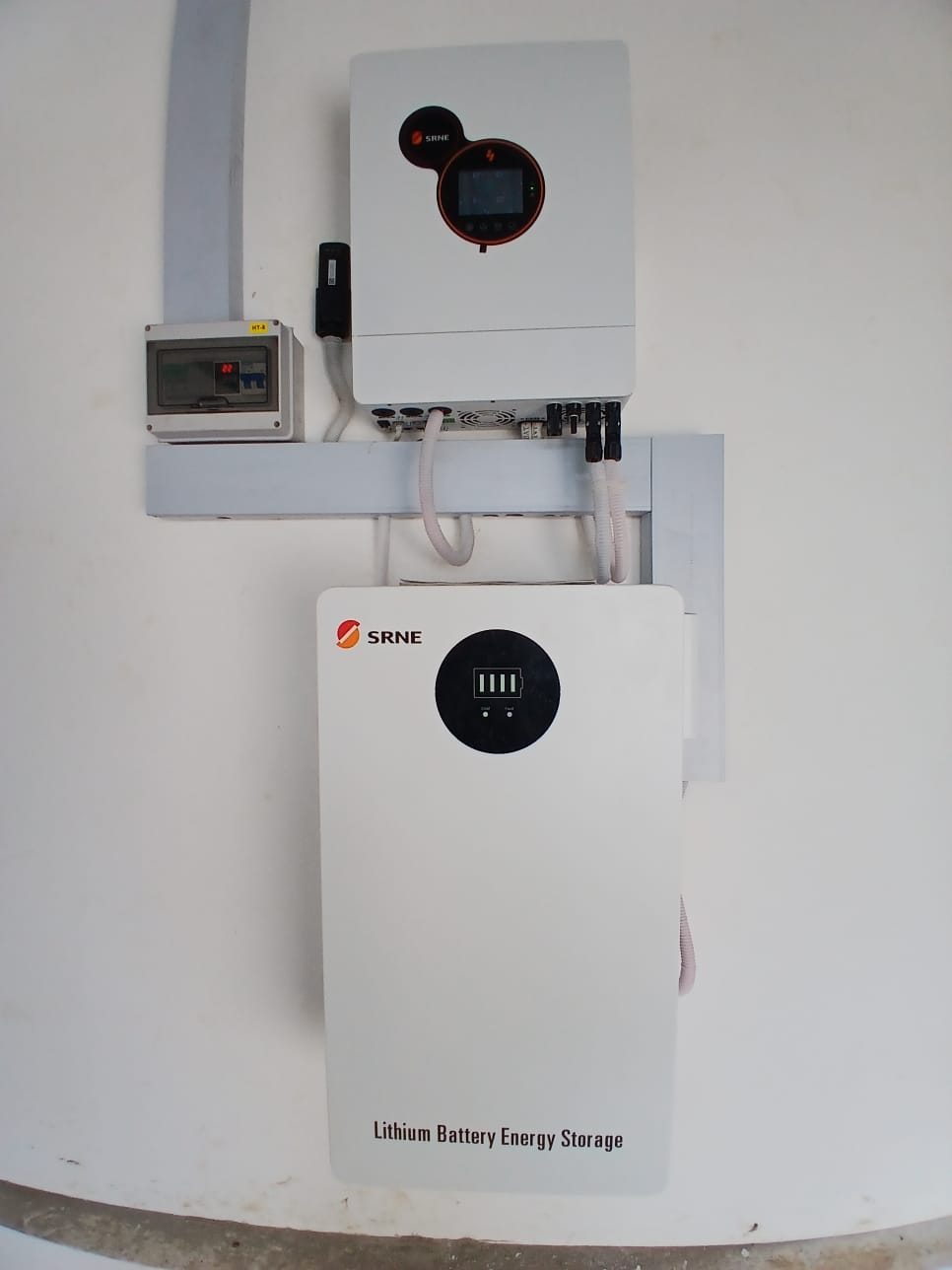 Solar battery storage system with 5kW inverter in Kenya