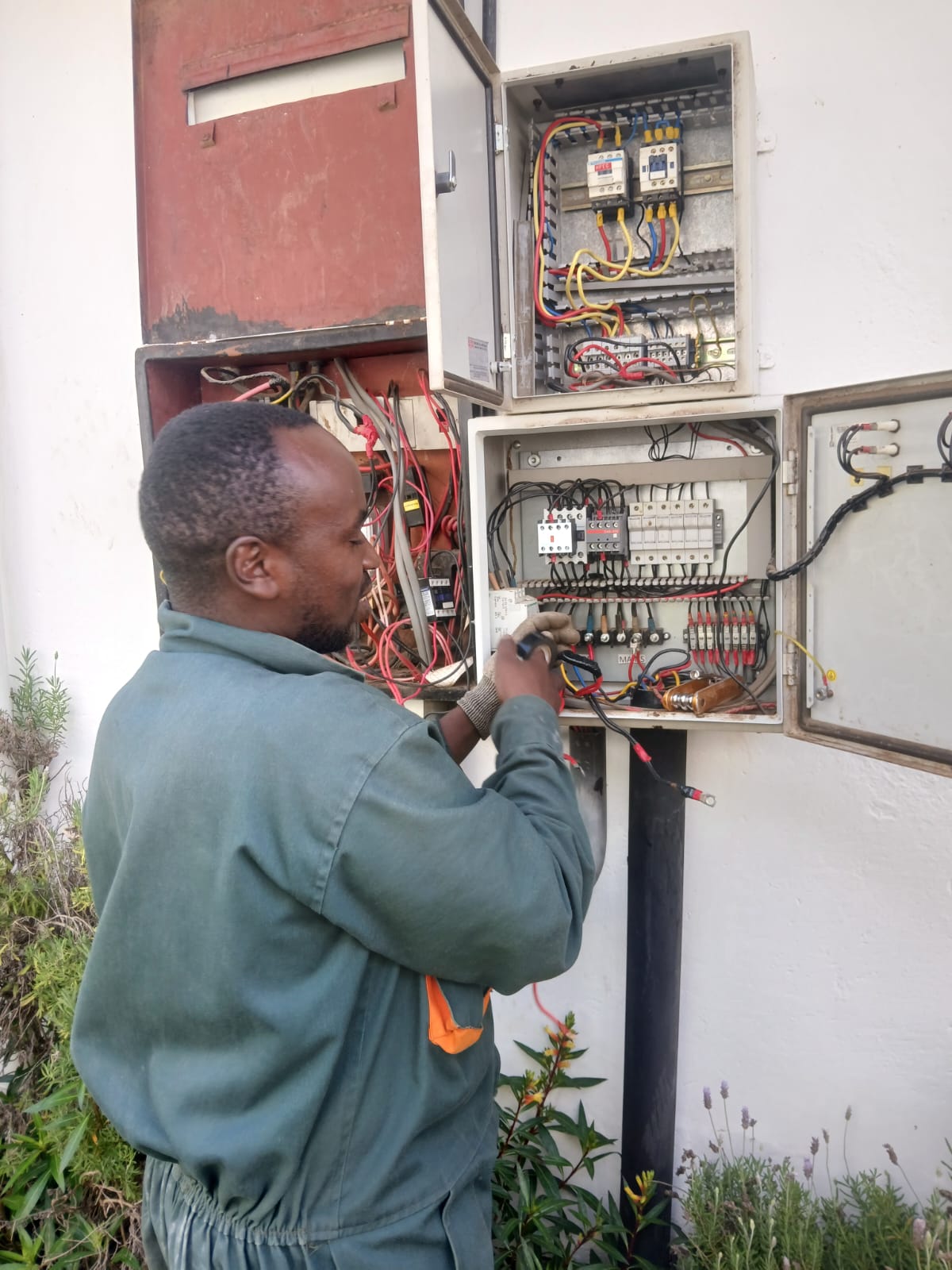 Solar cables connectors and accessories in Kenya